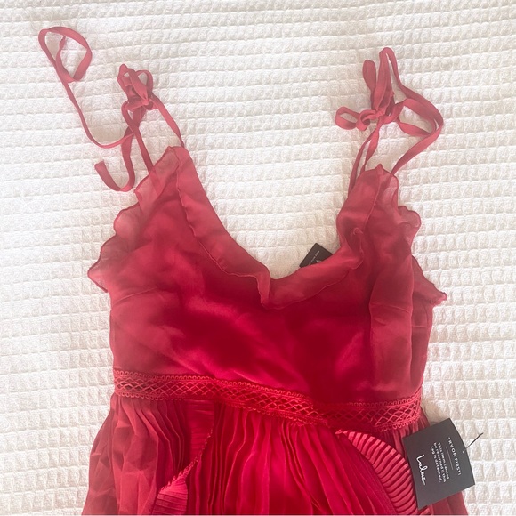 Lulu’s Never a Dull Moment Bright Red Tie-Strap Pleated Midi Dress red Small NWT - Picture 11 of 11